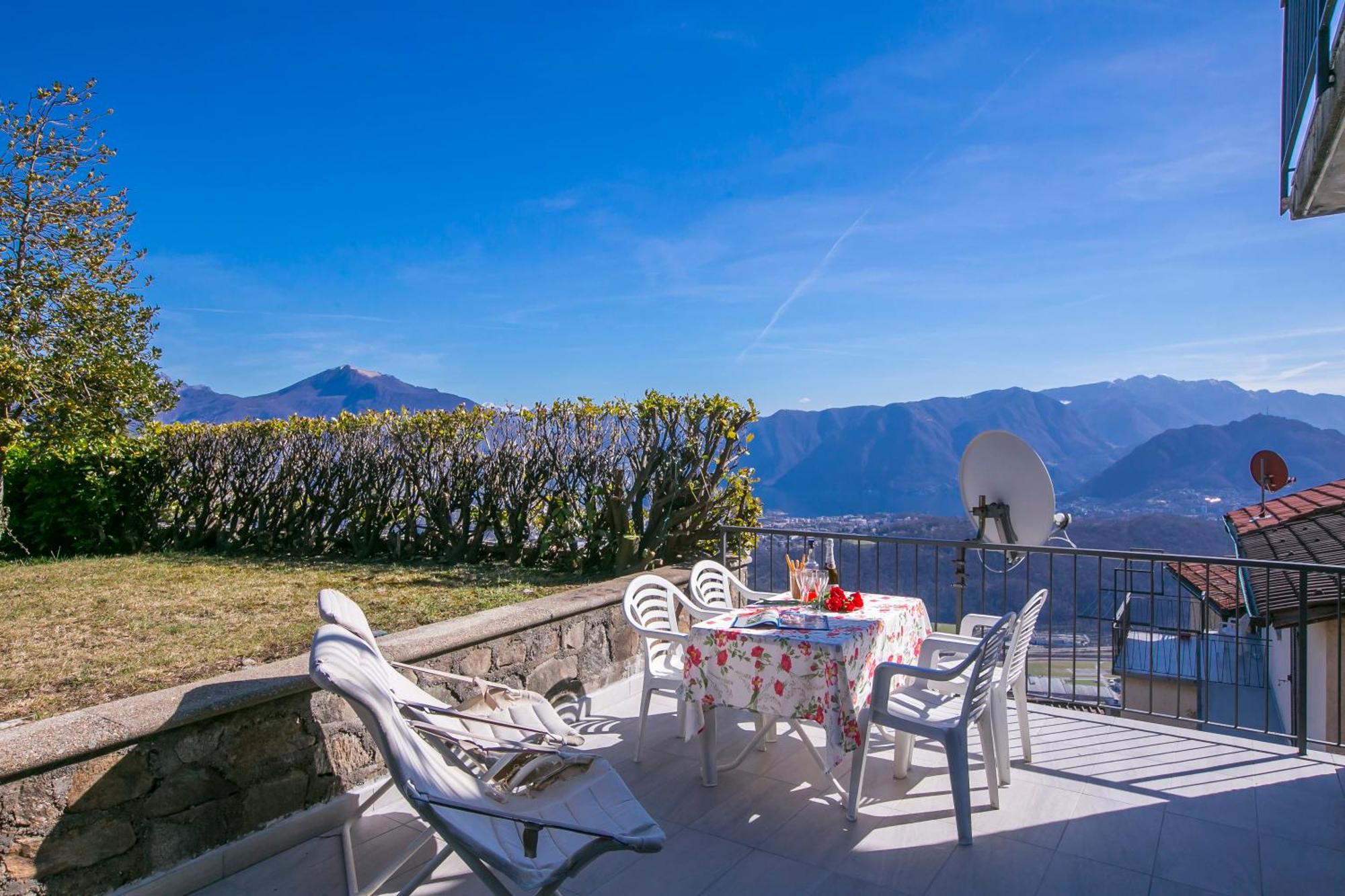 Chalet Cademario - Happy Rentals Buitenkant foto